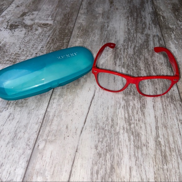 Kids’ Square Glasses - Picture 6 of 8